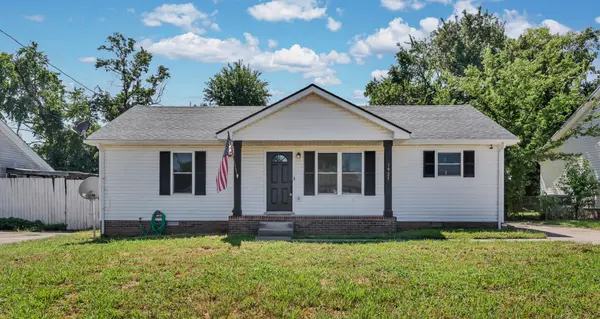 1925 Timberline Cir, Oak Grove, KY 42262