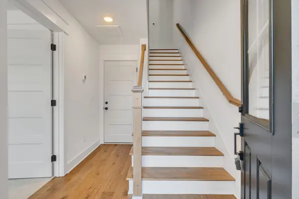 2019 Maple View Ln, Nashville, TN 37207