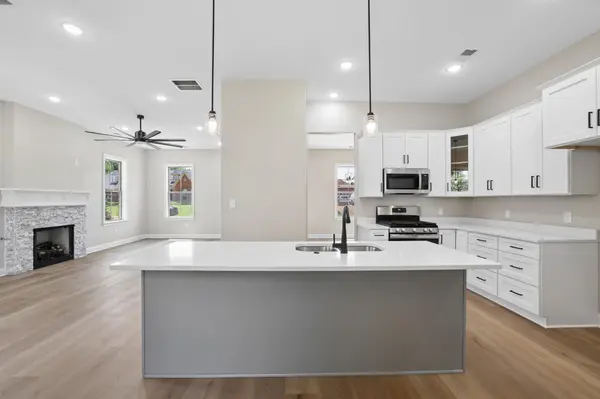 9624 PINE POINT DR, Lakeland, TN 38002