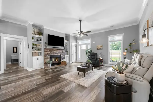 548 Dixie Ln, Pleasant View, TN 37146