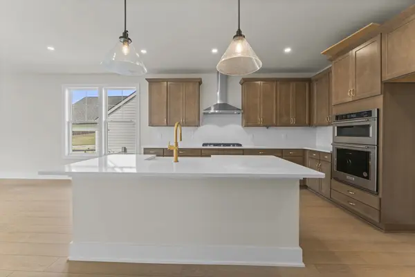 825 Silva Loop, Mount Juliet, TN 37122