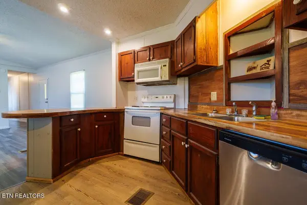 423 Moore Rd, Cookeville, TN 38506