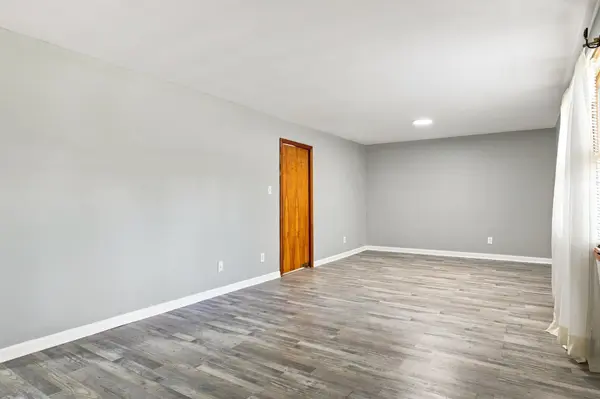 2808 Elam Rd, Murfreesboro, TN 37127