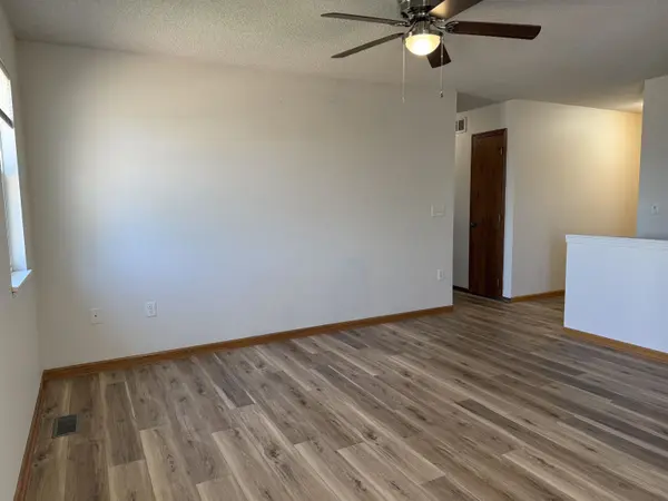 632 S LongbranchDr, Maize, KS 67101