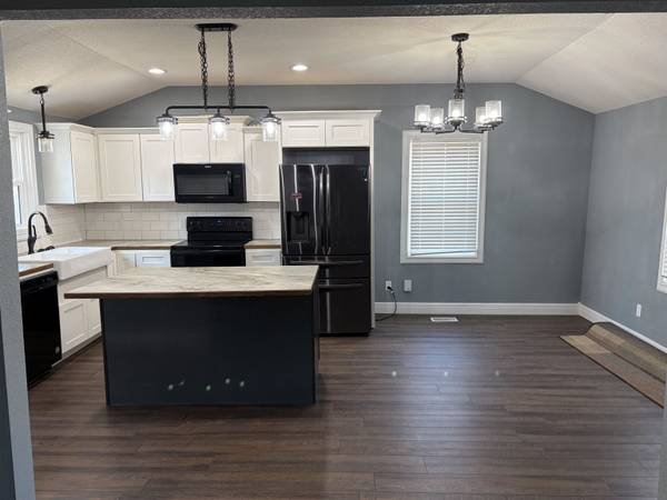 619 Alexander, Winfield, KS 67156