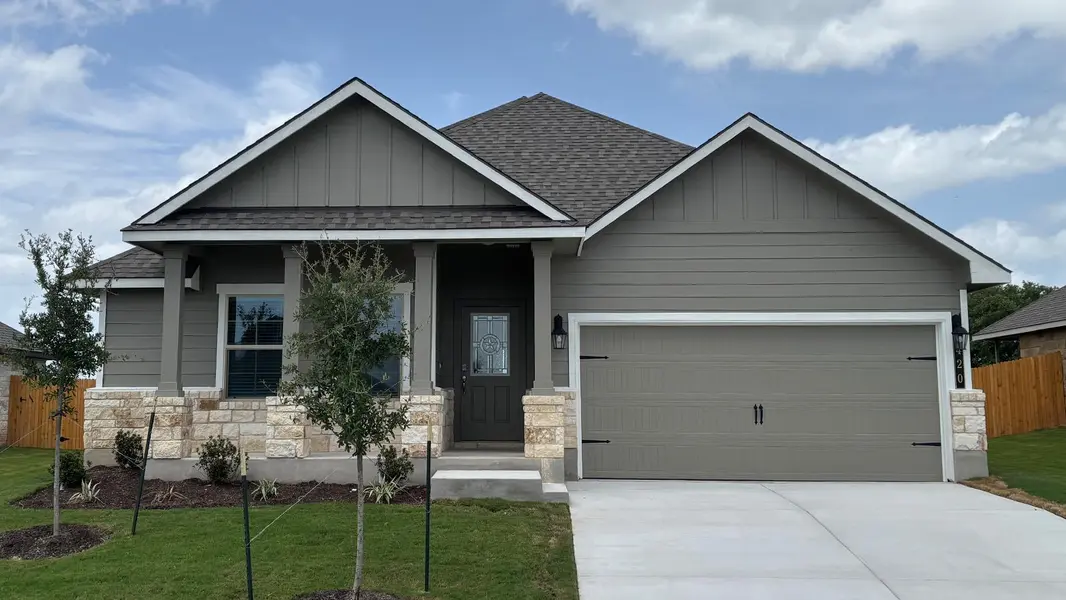 420 Creekfall RD, Burnet, TX 78611