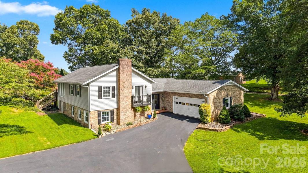 4662 Granada Hills DR, Granite Falls, NC 28630