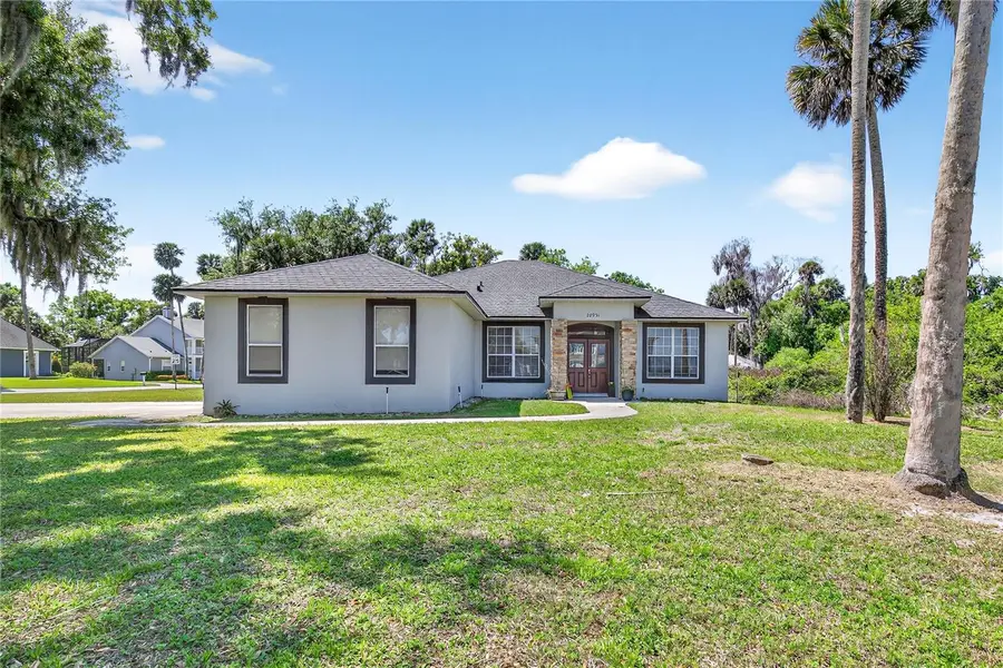 28931 BEAUCLAIRE DR, Tavares, FL 32778