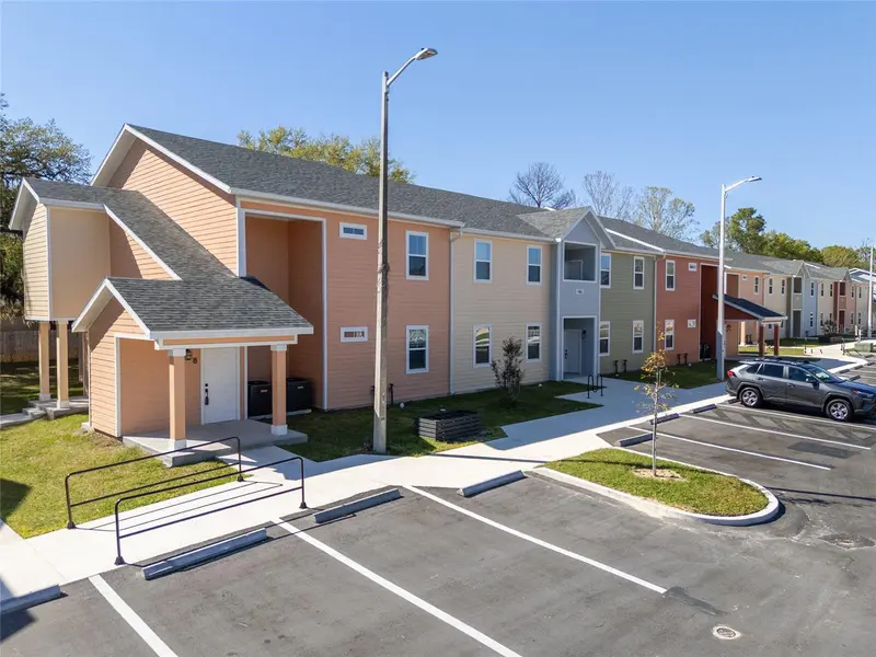 1581 NW 29TH RD #2, Gainesville, FL 32605