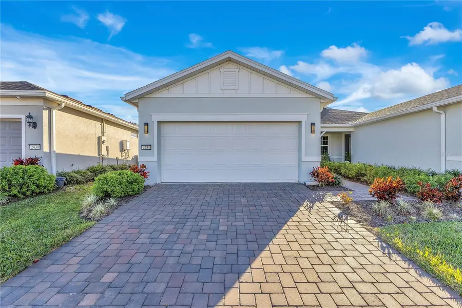 2434 N CLIFF WAY, St Cloud, FL 34771