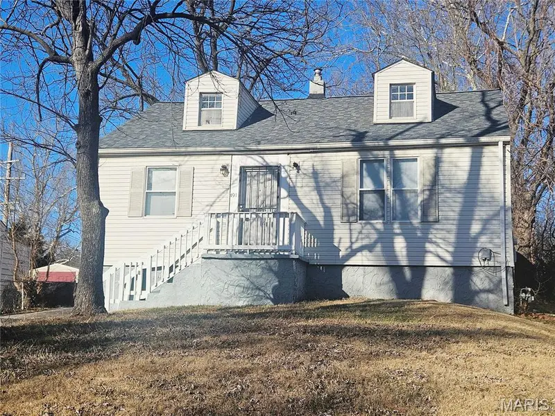 491 Adrian DR, St Louis, MO 63137