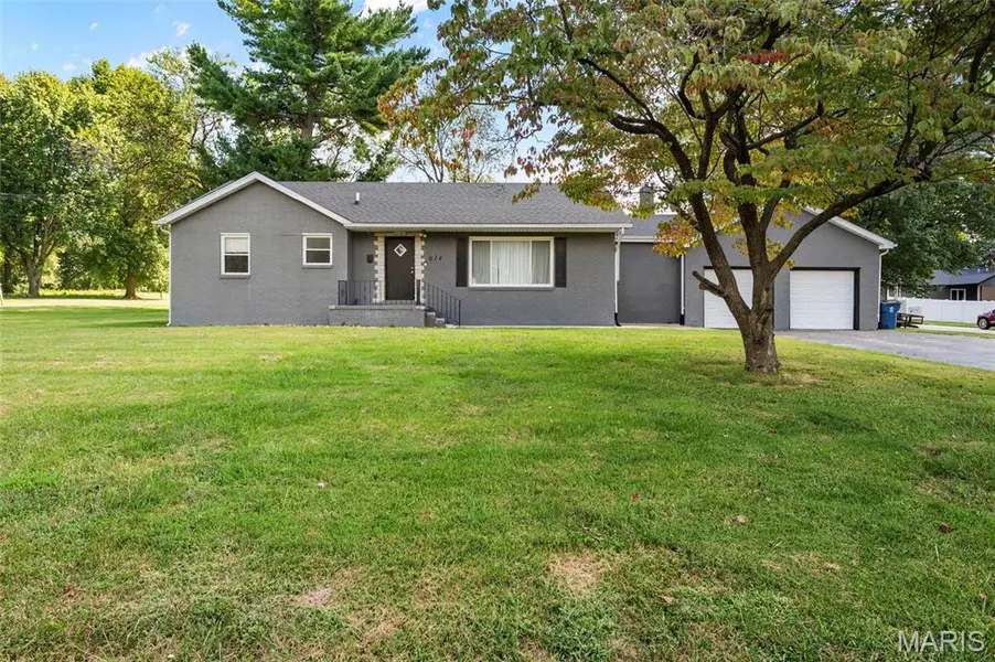614 S Main ST, Troy, IL 62294