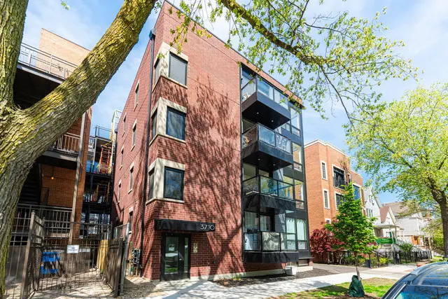 3710 N Kenmore AVE #1, Chicago, IL 60613