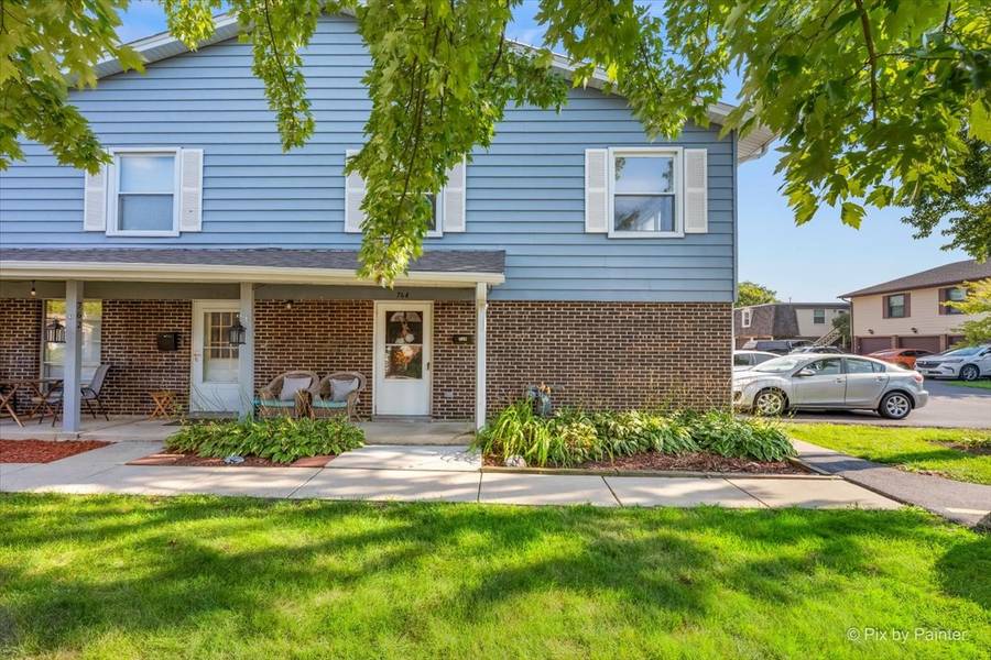 764 Gloucester DR #764, Elk Grove Village, IL 60007