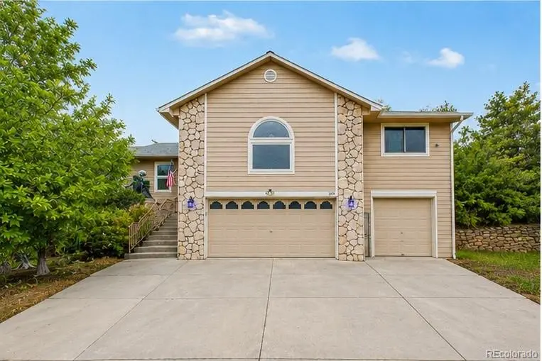 395 Dawson CT, Castle Rock, CO 80104