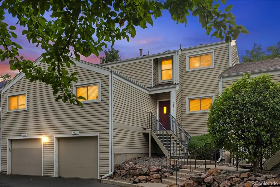 7667 S Monaco CIR, Englewood, CO 80112