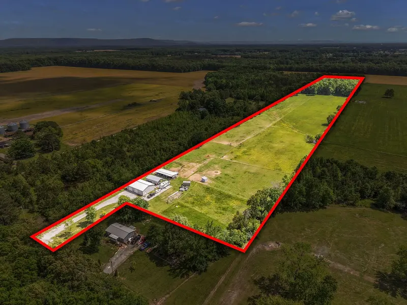 200 Swann Rd, Manchester, TN 37355