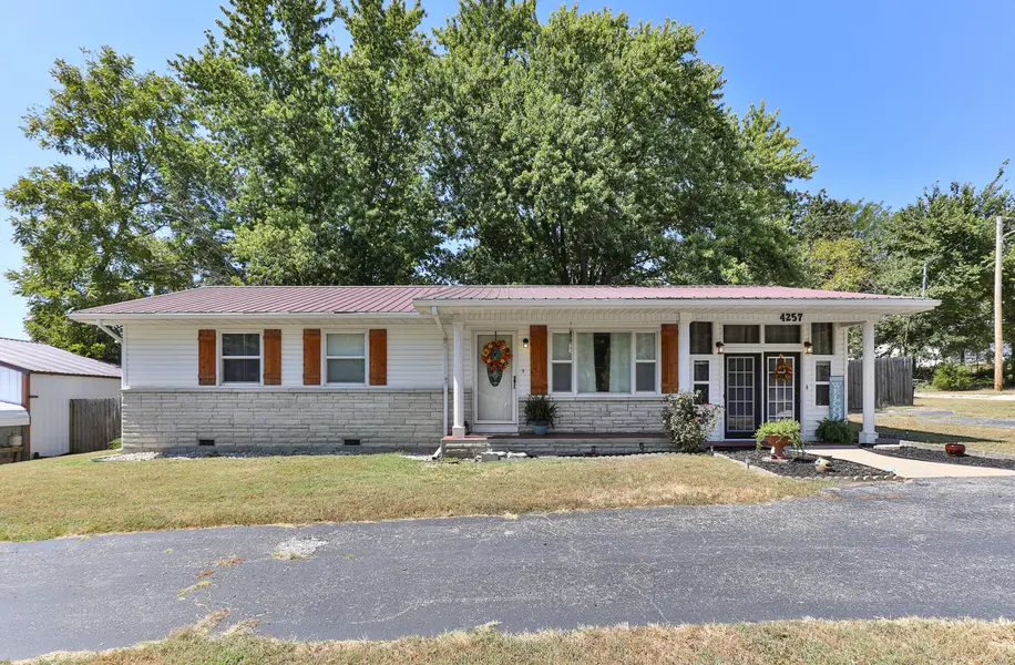 4257 Missouri 83, Bolivar, MO 65613