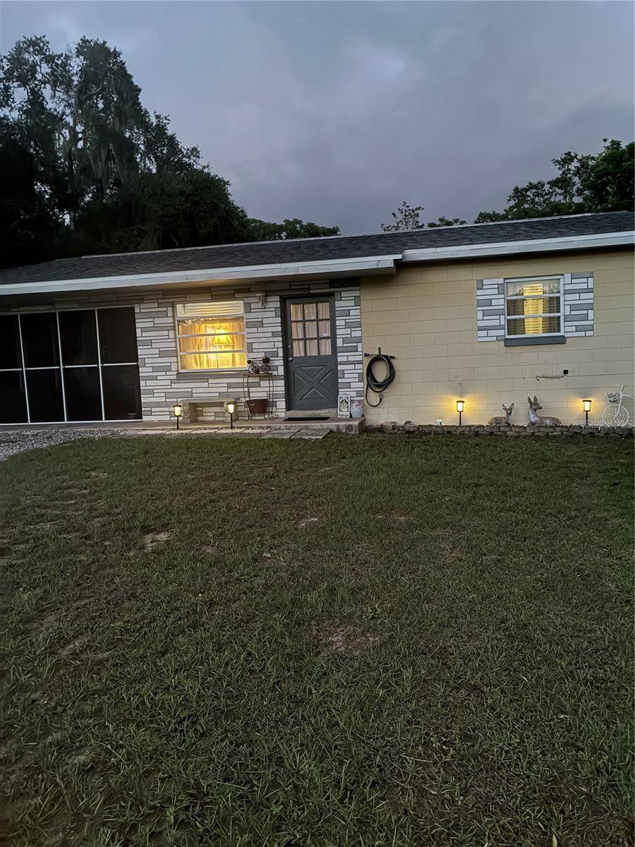 37 PINE ST, Eustis, FL 32726