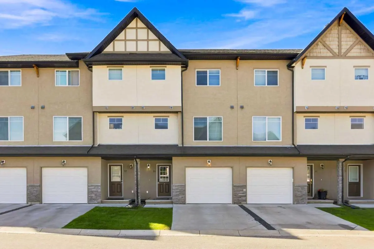 59 Cimarron Vista GDNS, Okotoks, AB T1S 0G3
