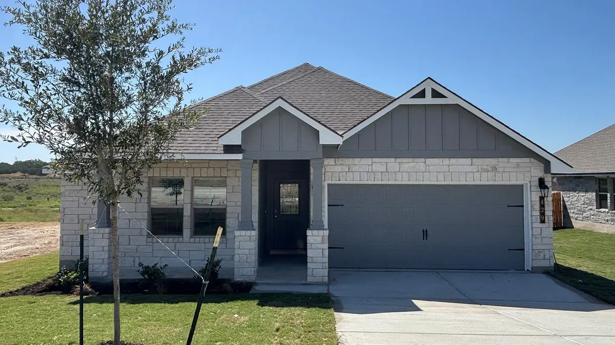 429 Creekfall RD, Burnet, TX 78611