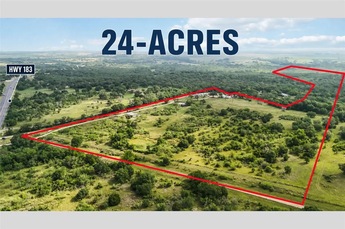 227 Henderson LN, Lockhart, TX 78644