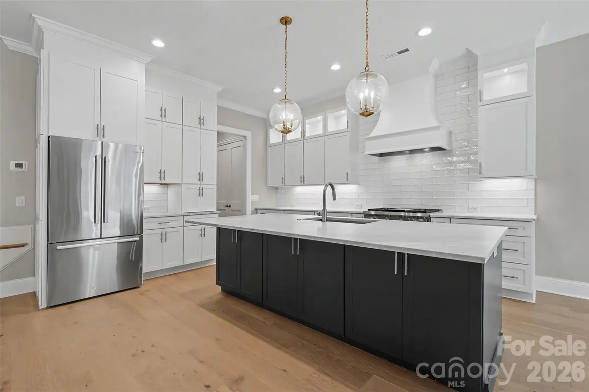 119 Thorncote PL, Charlotte, NC 28226