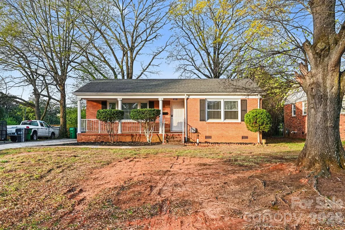 4726 Holbrook DR, Charlotte, NC 28212
