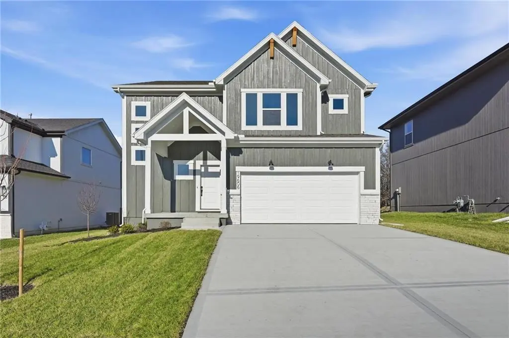 19606 W 195th PL, Spring Hill, KS 66083