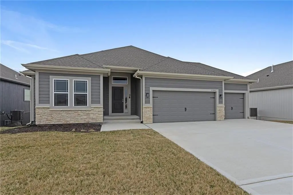 11146 N Bristol AVE, Kansas City, MO 64156
