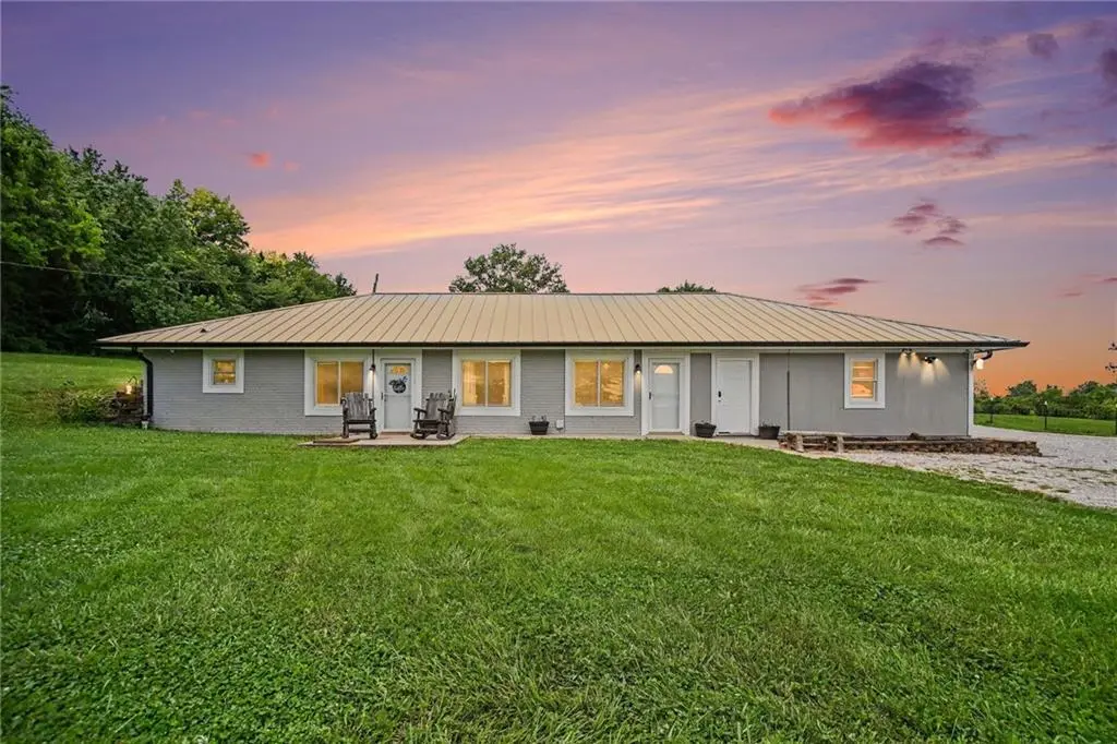 400 NW 1601st Road RD, Kingsville, MO 64061