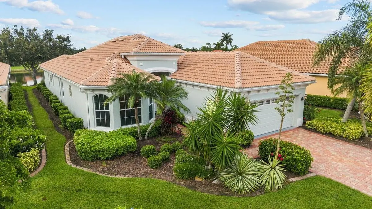 3927 WHISPERING OAKS DR, North Port, FL 34287