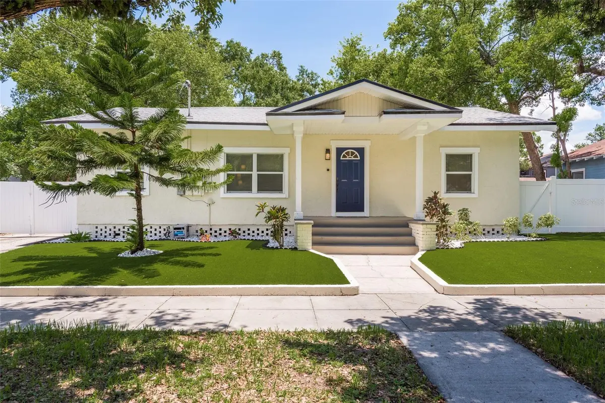206 W WARREN AVE, Tampa, FL 33602