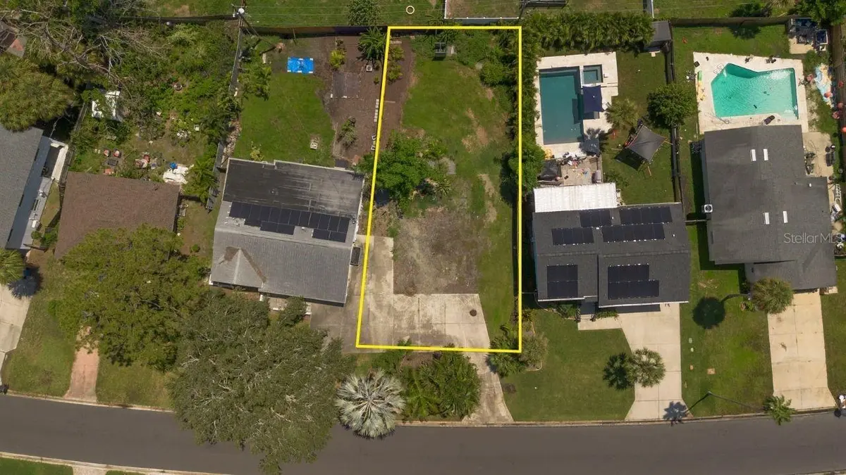 HELENA ST NE, St Petersburg, FL 33703