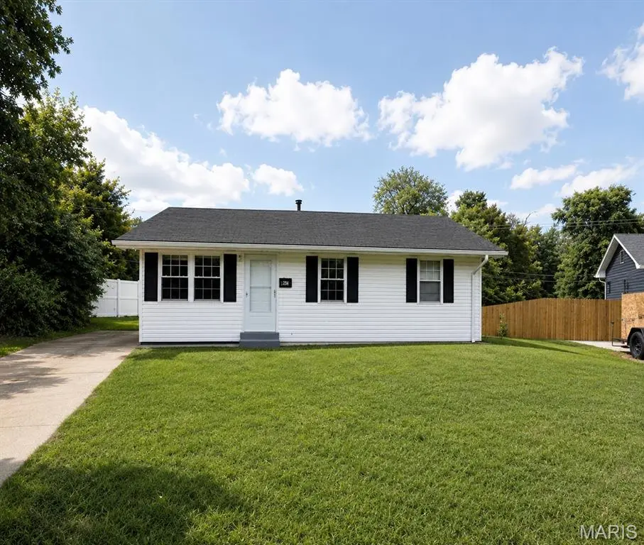 6005 Shillington CT, Berkeley, MO 63134