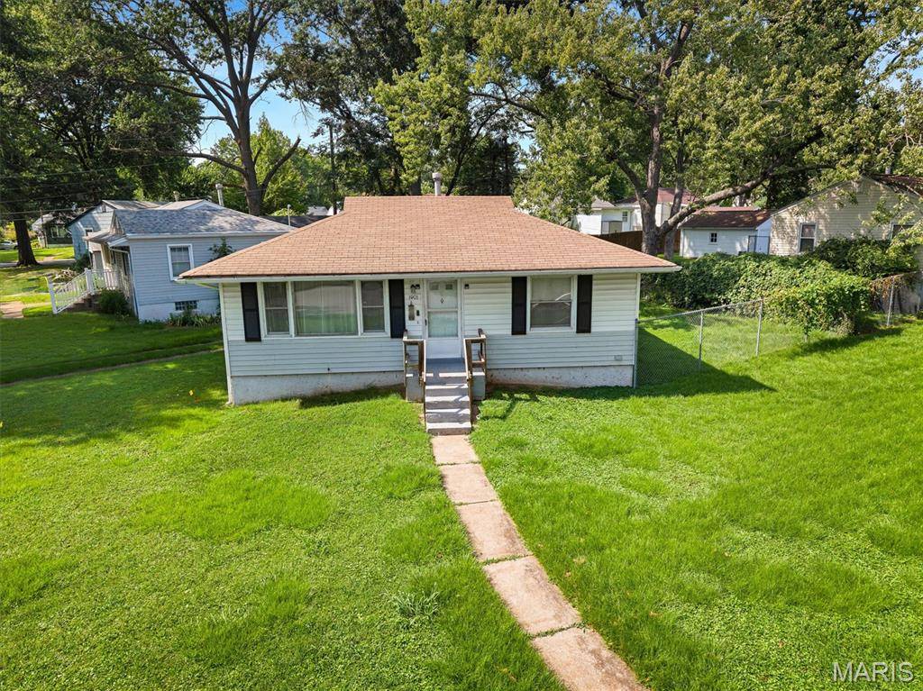 1901 Owen DR, St Louis, MO 63133
