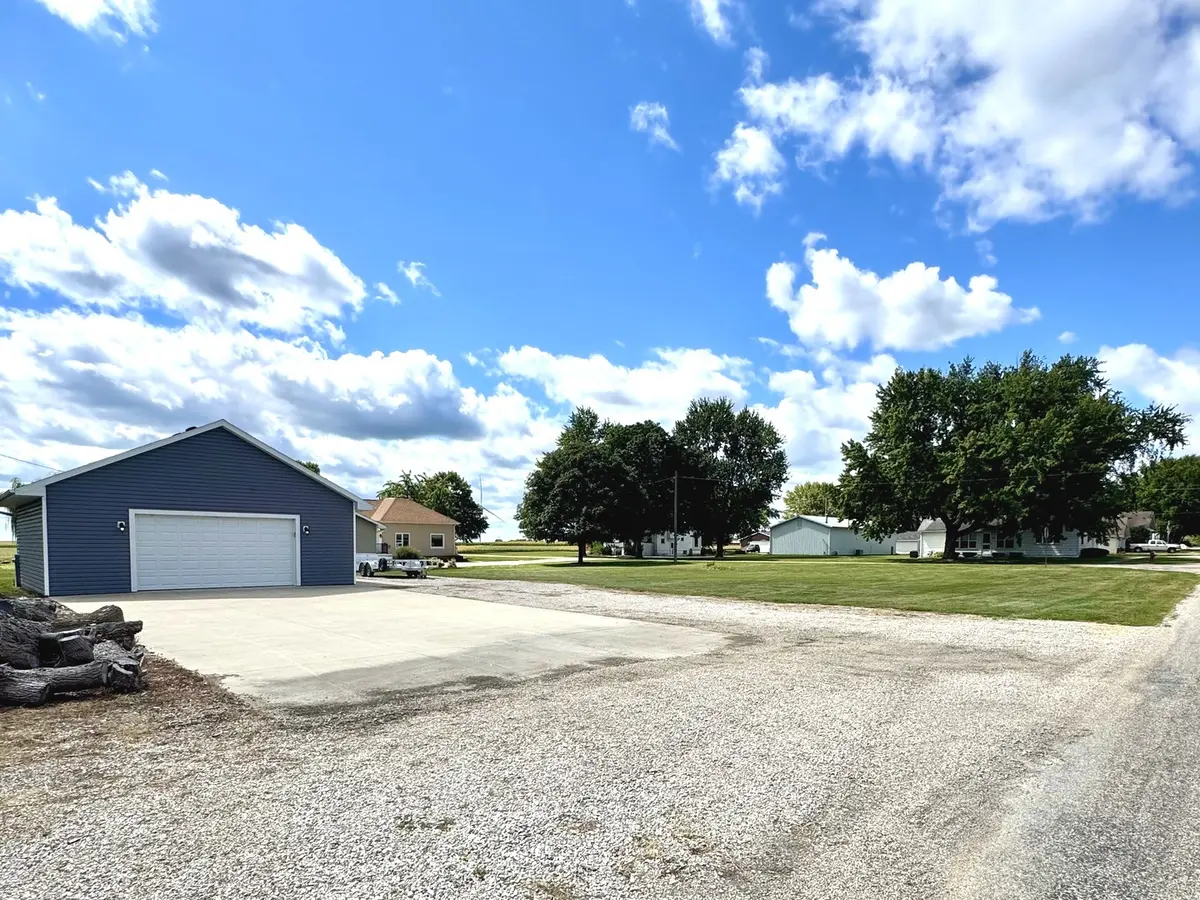 302 E Harrison ST, Ransom, IL 60470