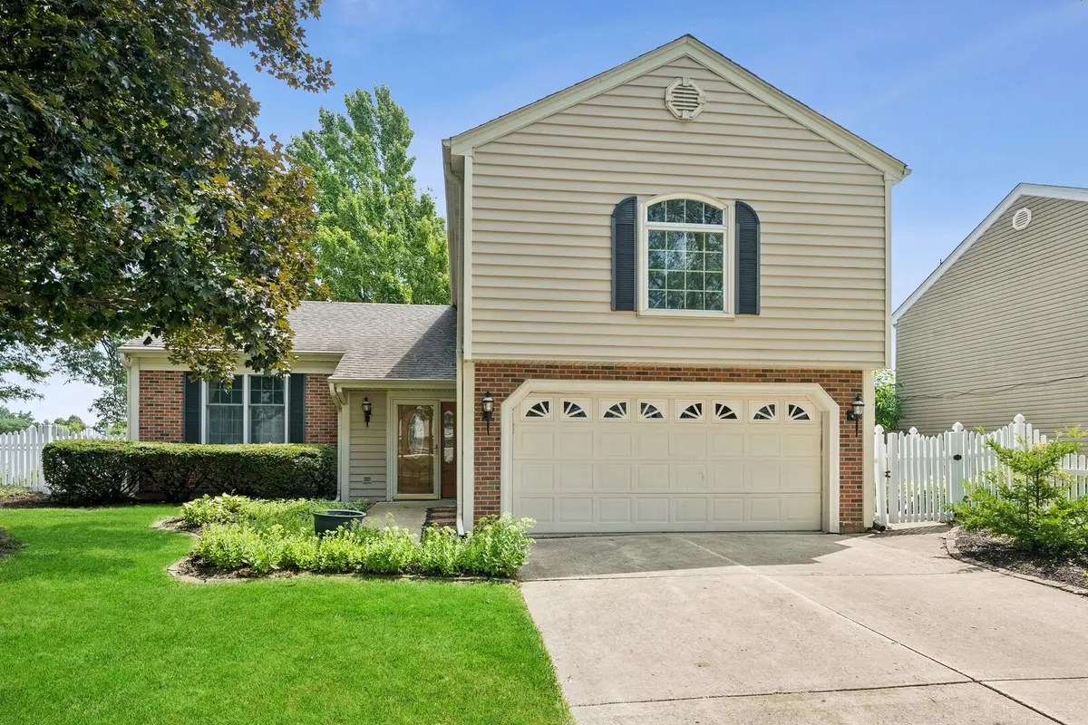 807 S Sheridan DR, Bartlett, IL 60103