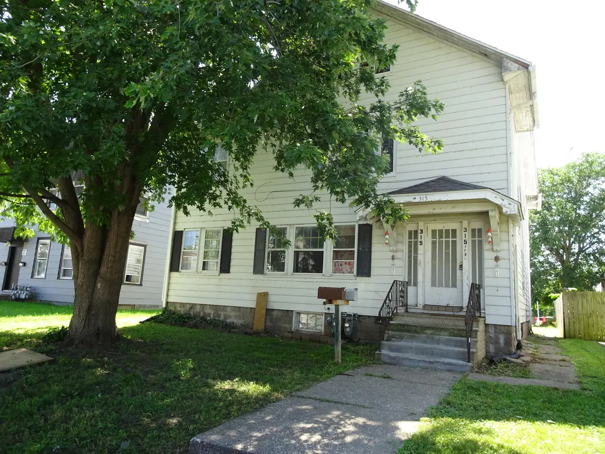 315 E 15th ST, Davenport, IA 52803