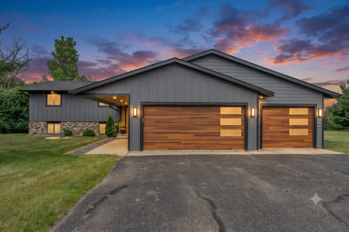 804 Grant AVE, Hudson, WI 54016