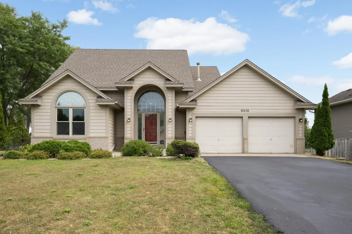 5410 Teakwood LN N, Plymouth, MN 55442
