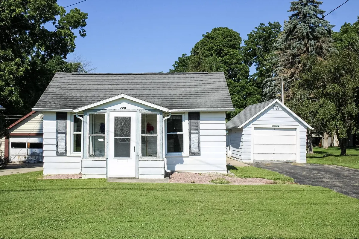 220 UNION ST, Ripon, WI 54971