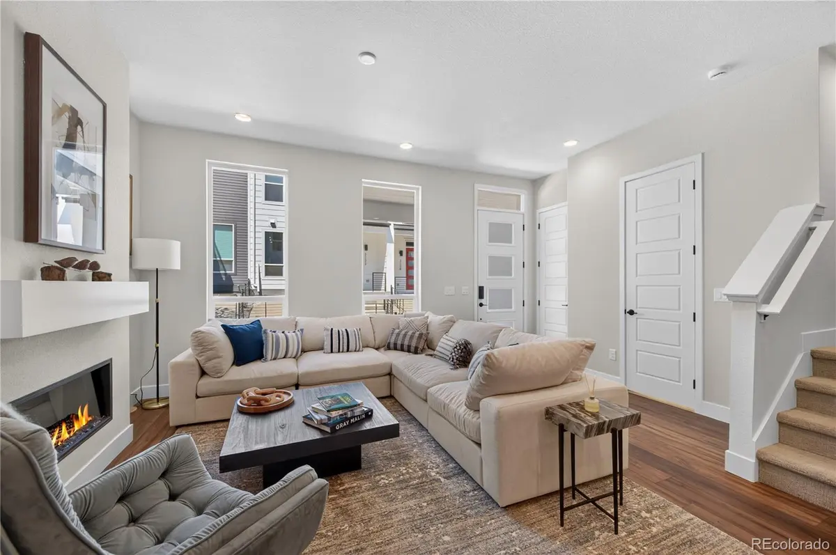 2868 S Machebeuf CT, Denver, CO 80236