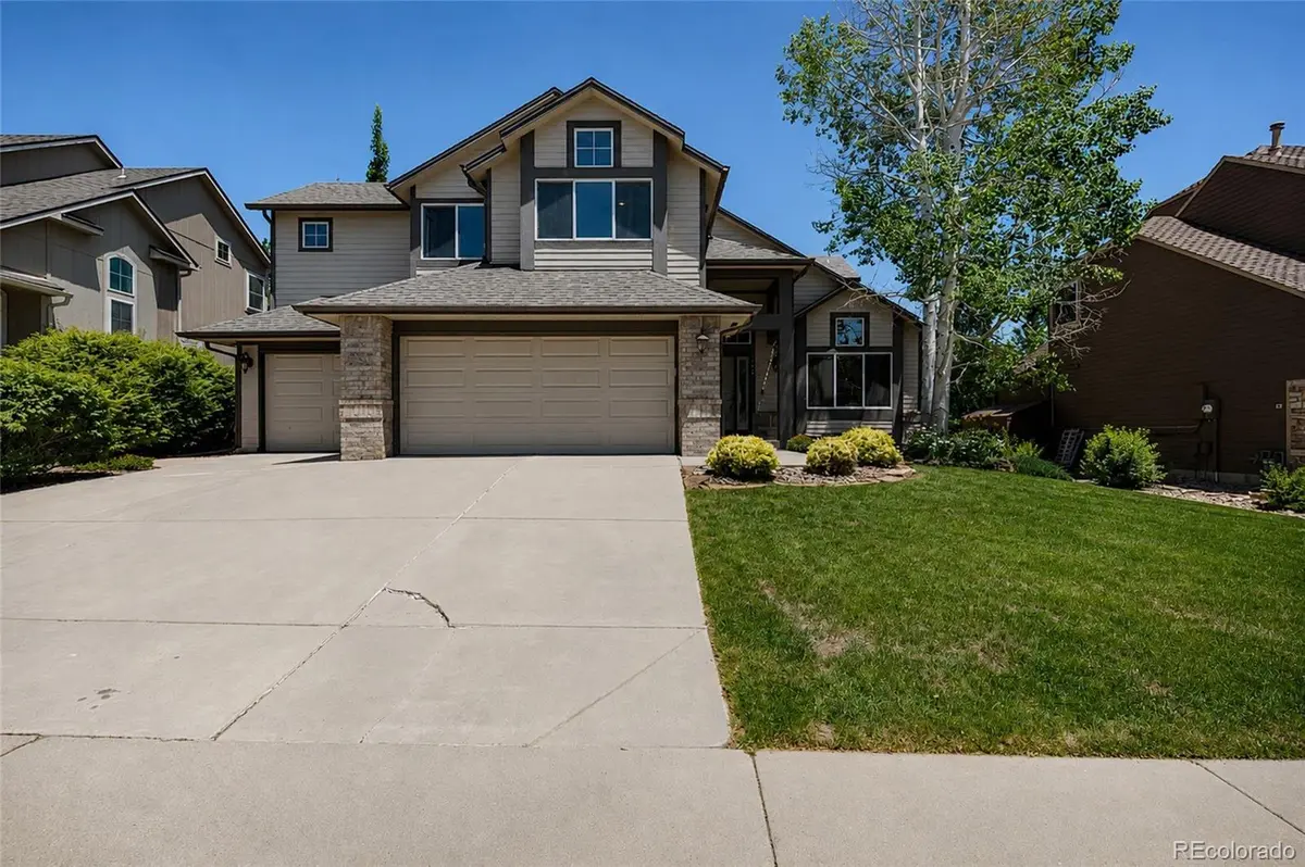 355 Peregrine CIR, Broomfield, CO 80020