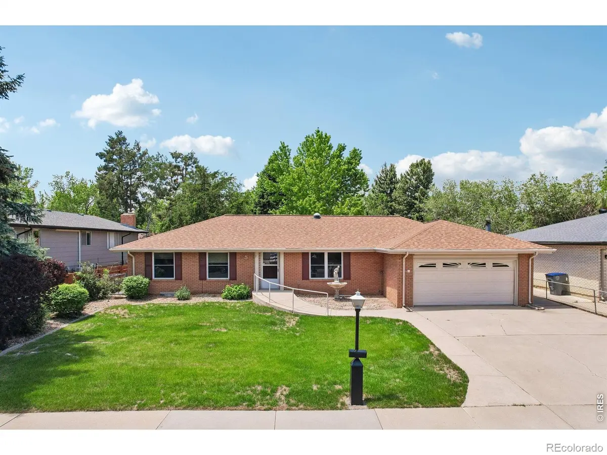 5 University DR, Longmont, CO 80503