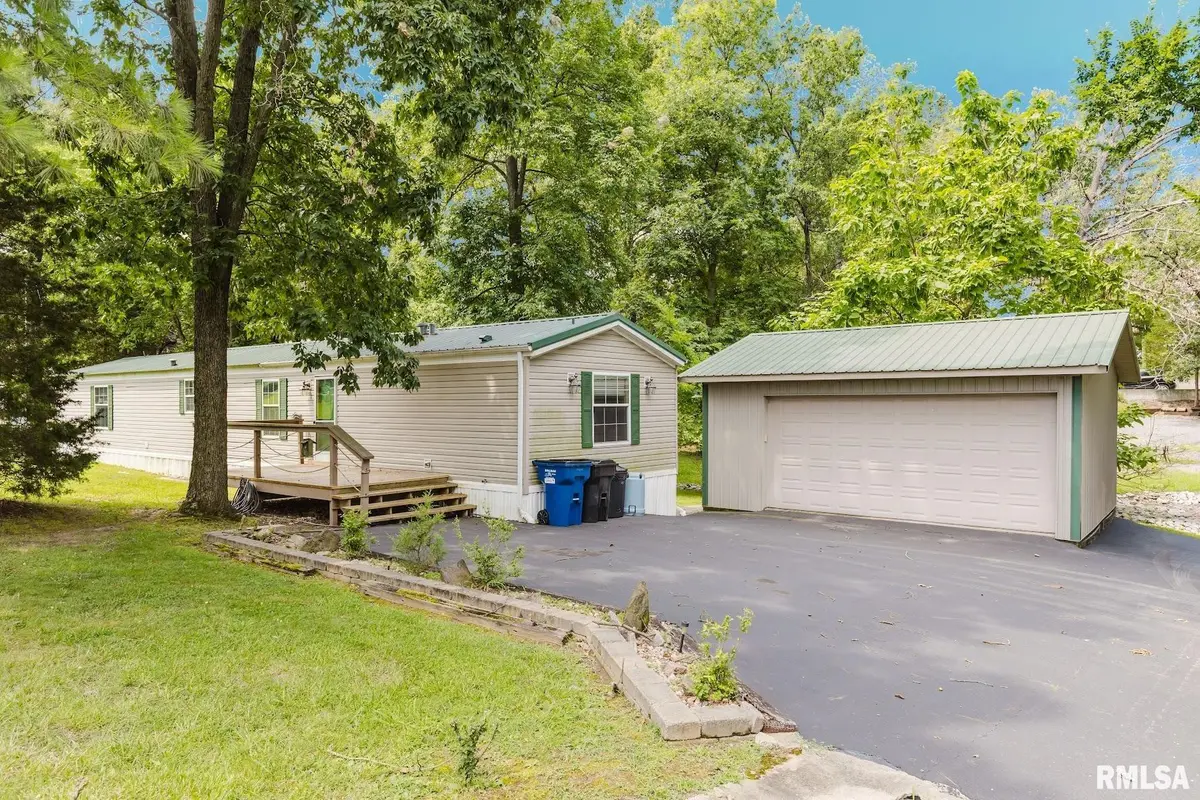 11747 RIDGEWOOD DR, Marion, IL 62959