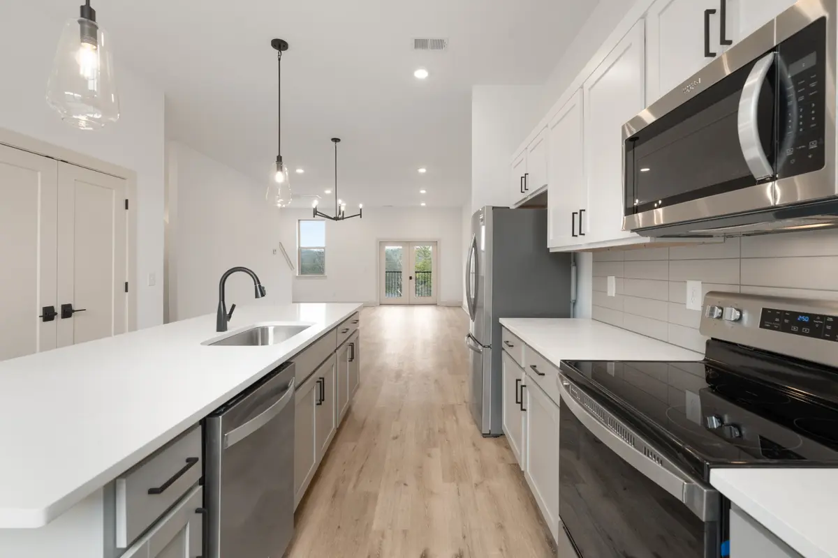 7341 Charlotte Pike #114, Nashville, TN 37209