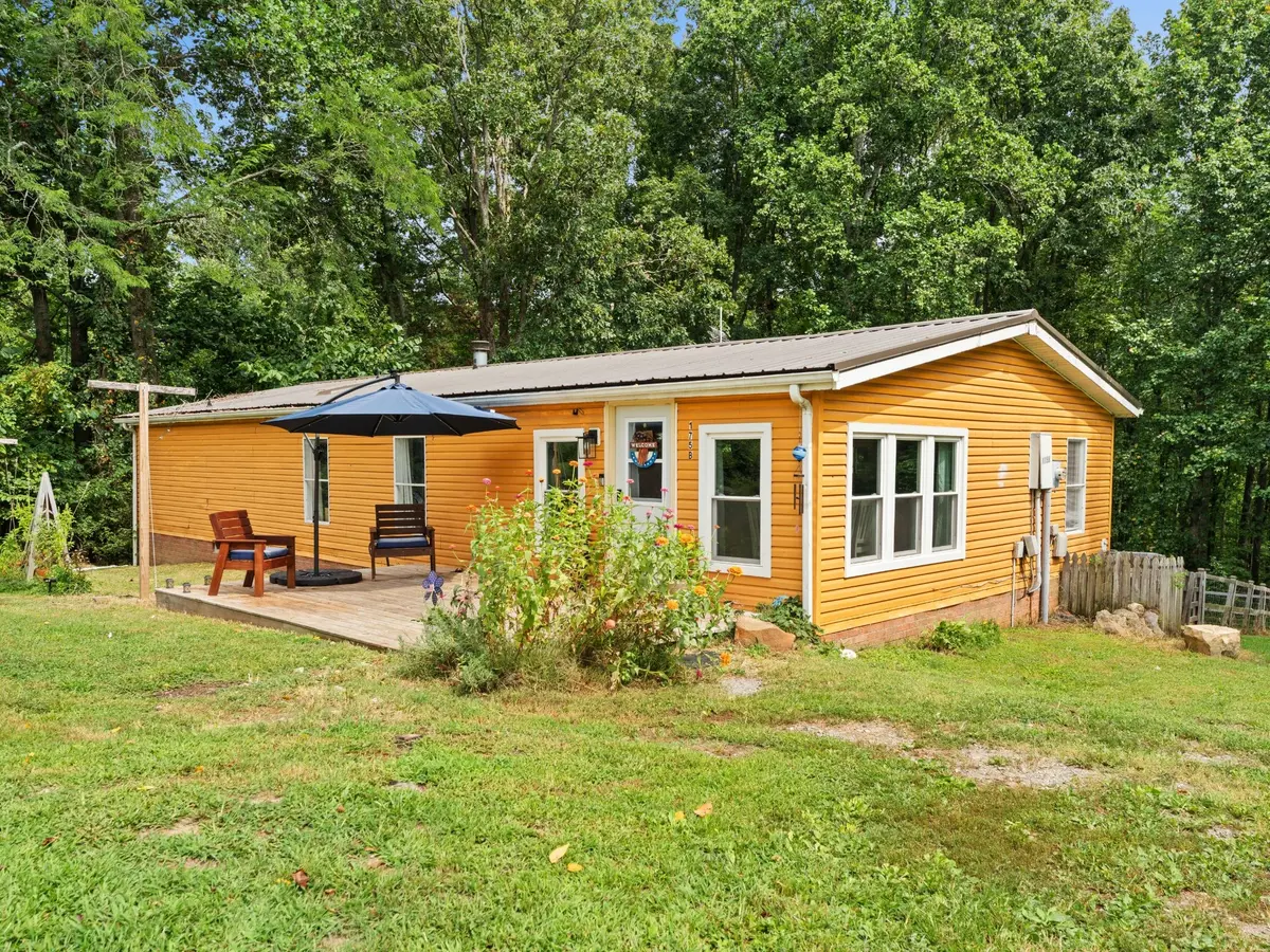 175B Mitchell Rd, Portland, TN 37148