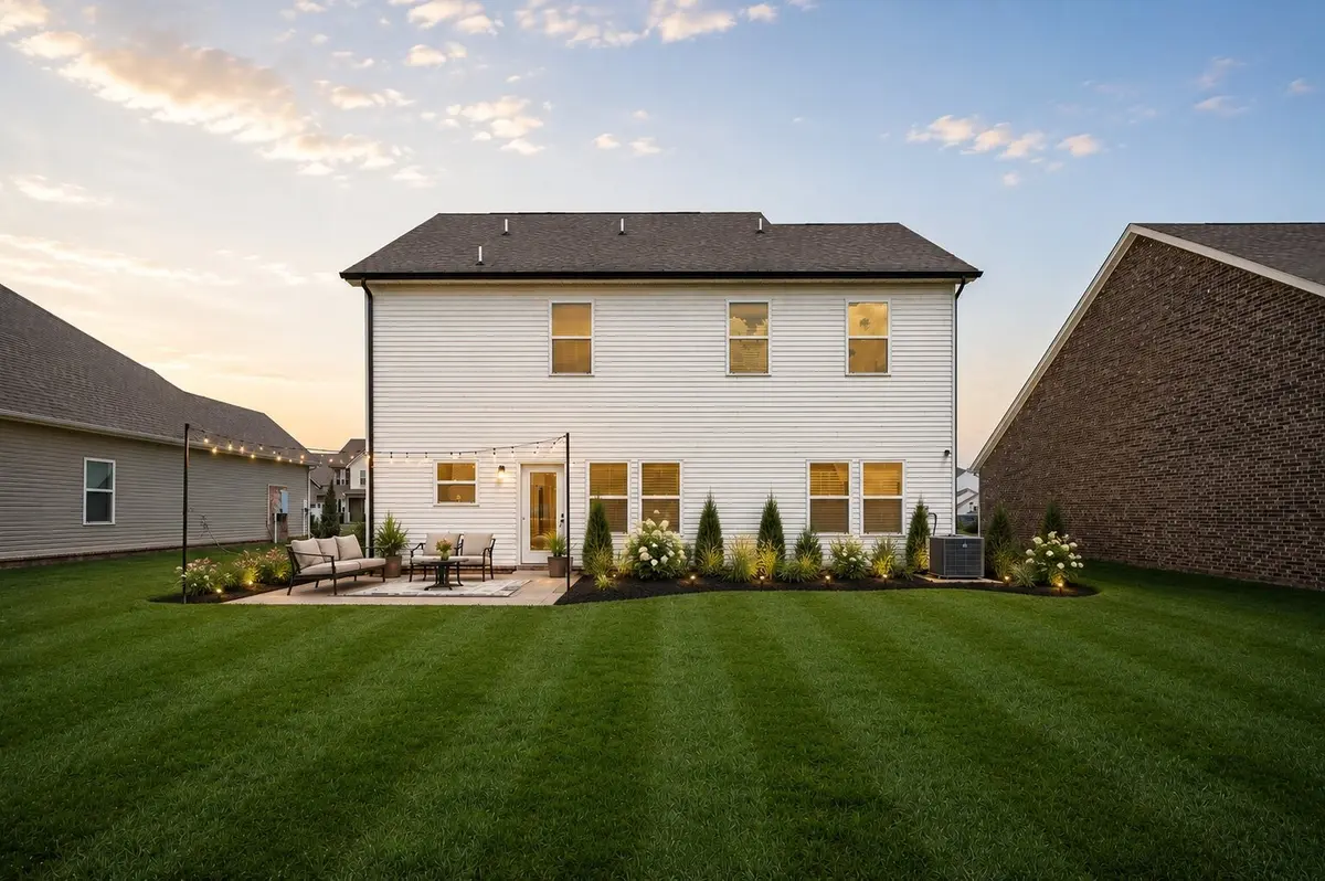 3707 LC Smith Dr, Murfreesboro, TN 37129