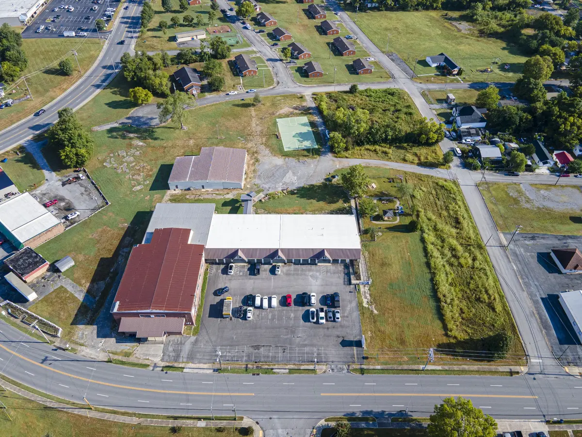 618 Elm St, Shelbyville, TN 37160
